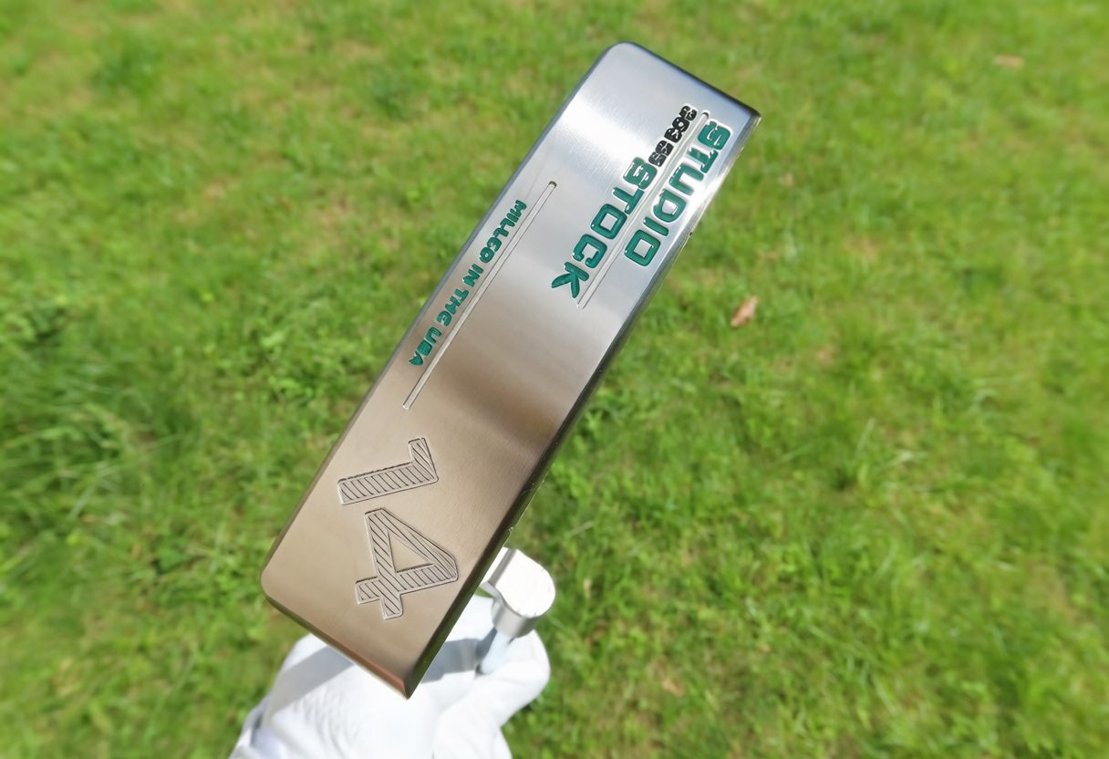 New Golf Club Studio Stock 14  - Golf Putter 评论和价格